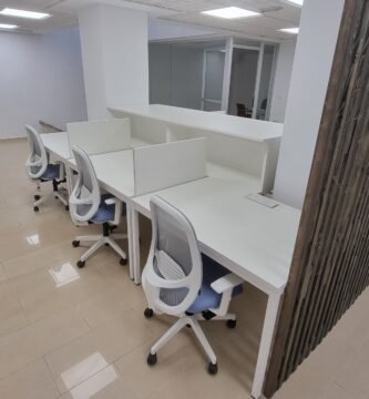 Espacio de coworking en Elche en VBI4, con puestos flexibles y networking